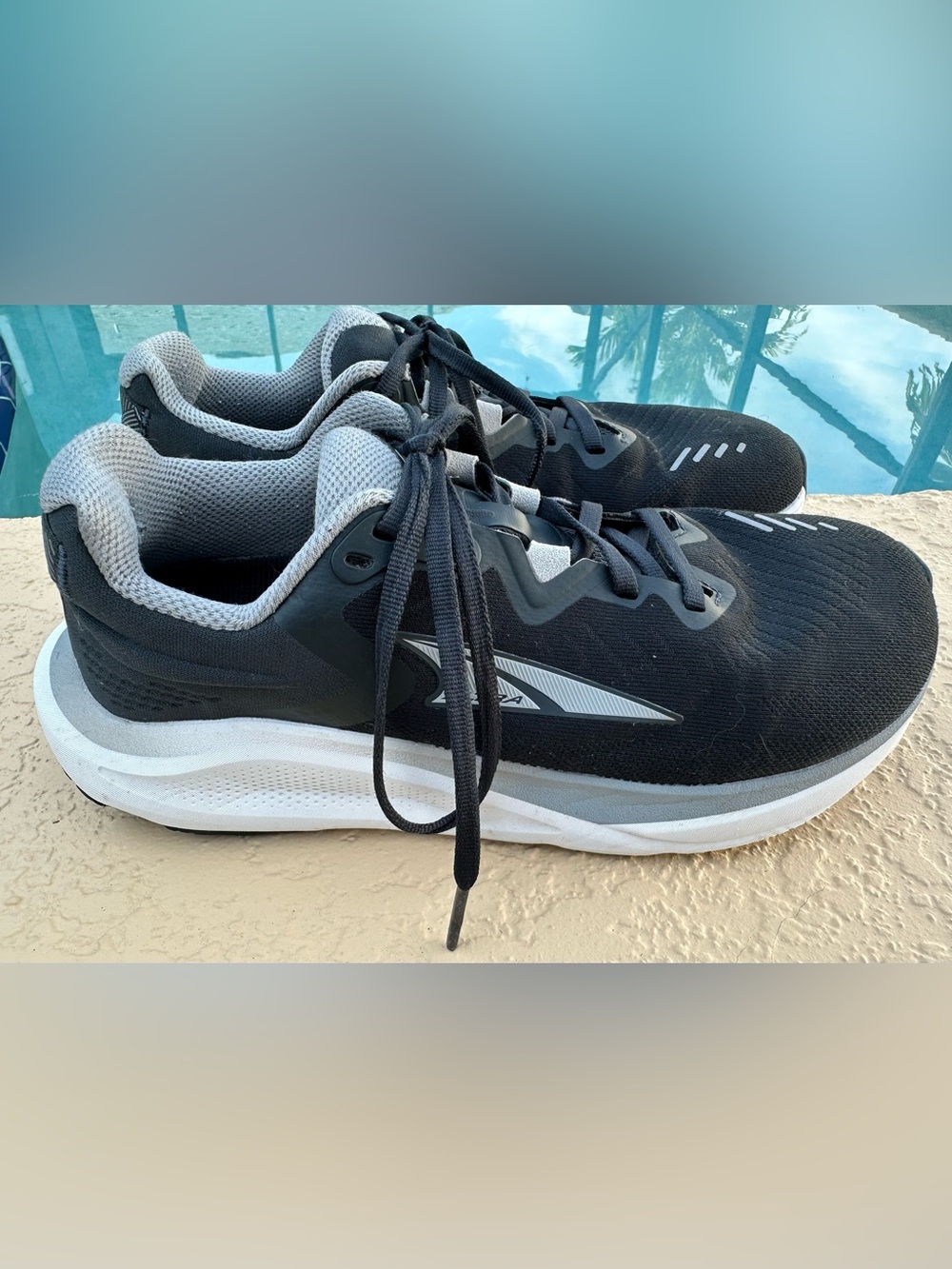 Altra Paradigm 8 Black Grey Running Shoes ALOA85RQ010 Size 8.5 Wide Super Clean